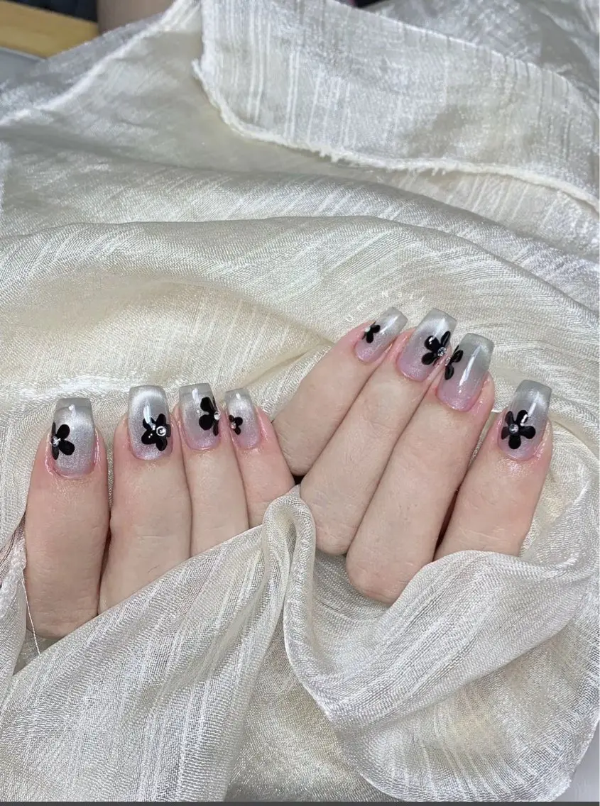 ネイル ハンドネイル L&Y Nail salonのネイルデザイン