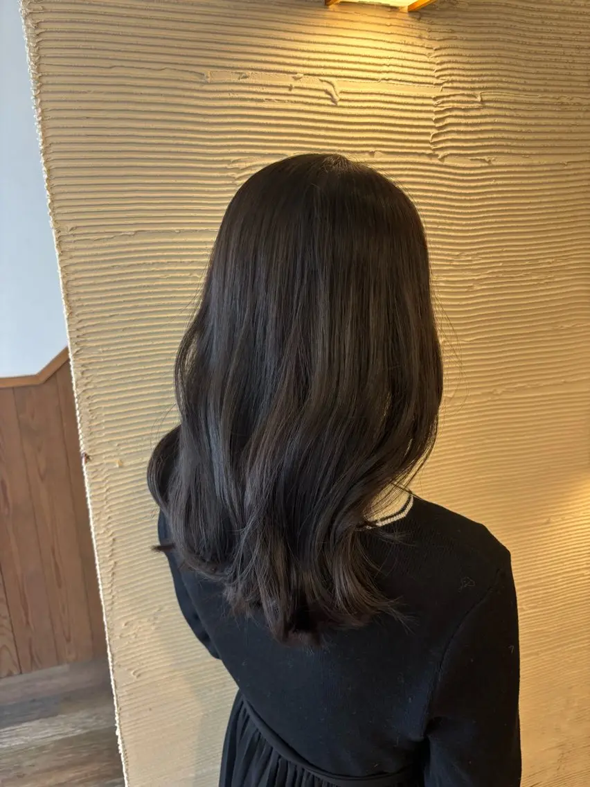セミロング アッシュ アッシュブラウン yuzuki Agu臼井のヘアスタイル