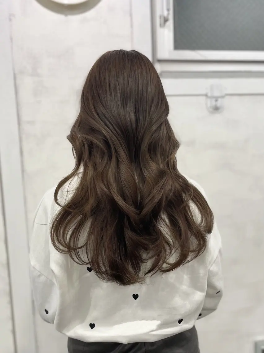 ロング ケアカラー レイヤーカット 池袋髪質改善 タニグチのヘアスタイル