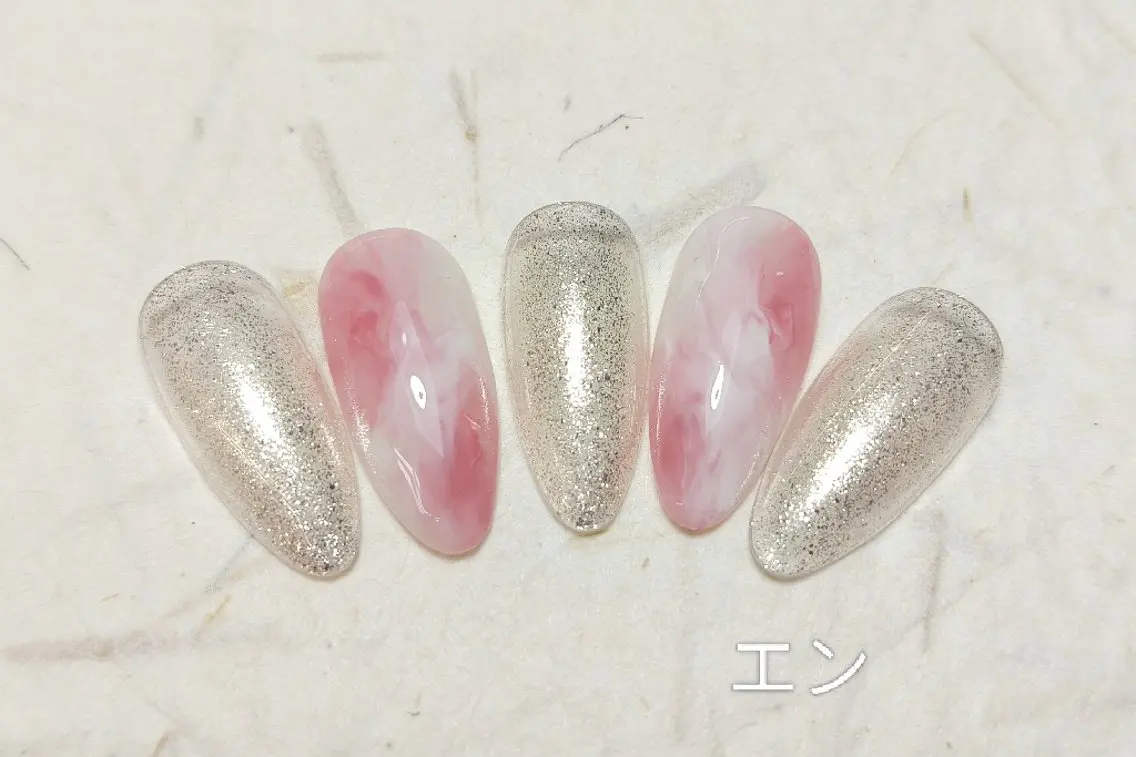 ネイル 春ネイル エ ンのネイルデザイン