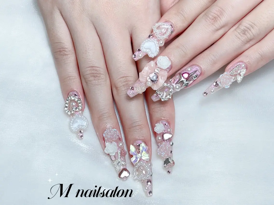 ネイル ハンドネイル M🌷nail 長さだし専門店のネイルデザイン