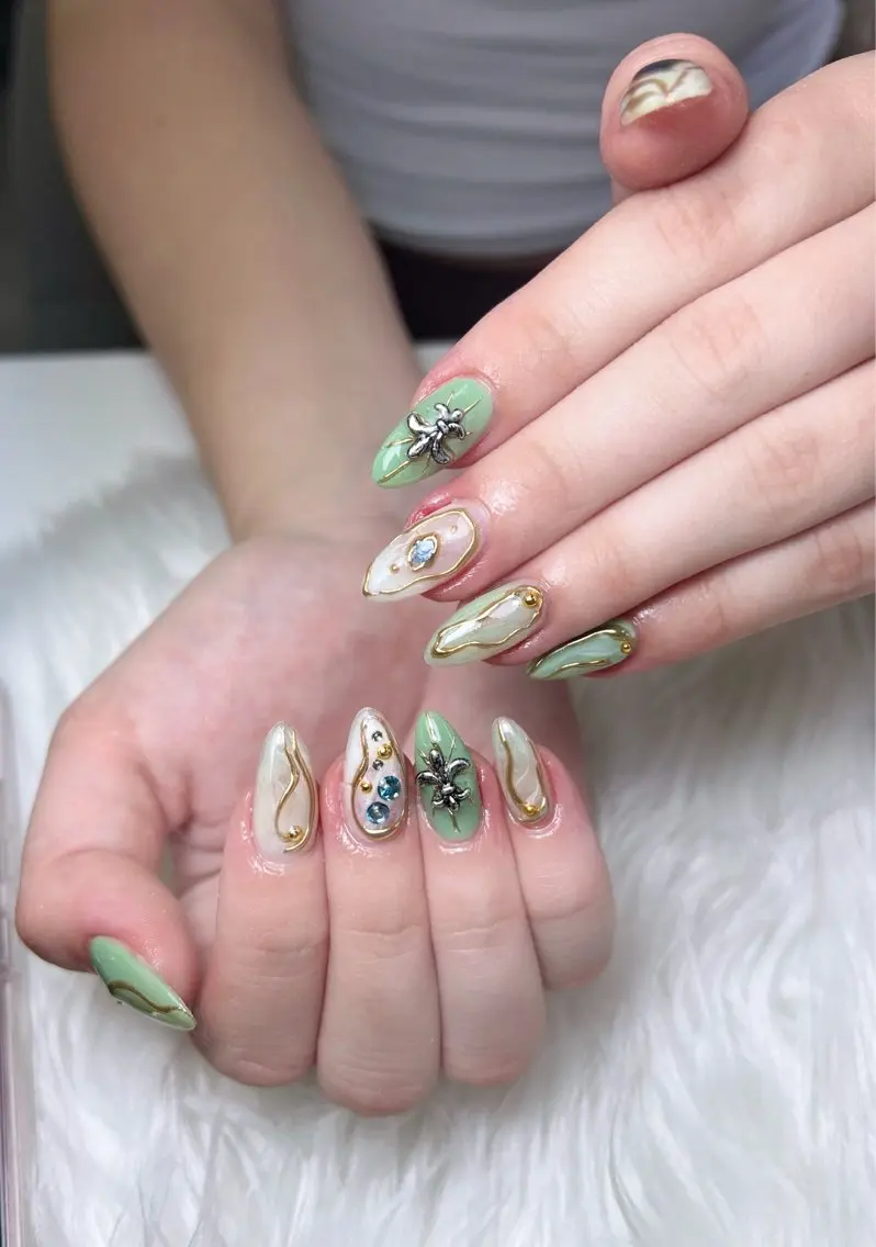 ネイル ハンドネイル KING_NAIL YUMIのネイルデザイン