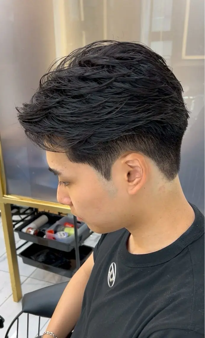 メンズ メンズパーマ カット パーマ 【公式】Men's salonLUCEYの眉毛・アイブロウイメージ
