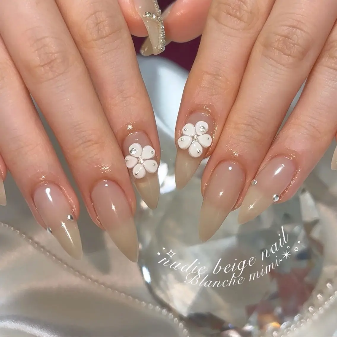 ネイル ハンドネイル Blanche mimi.u_aのネイルデザイン