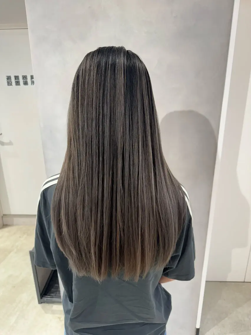 ロング カット ヘアカラー トリートメント 透明感カラー✨艶髪 制作🌱山根あゆみのヘアスタイル