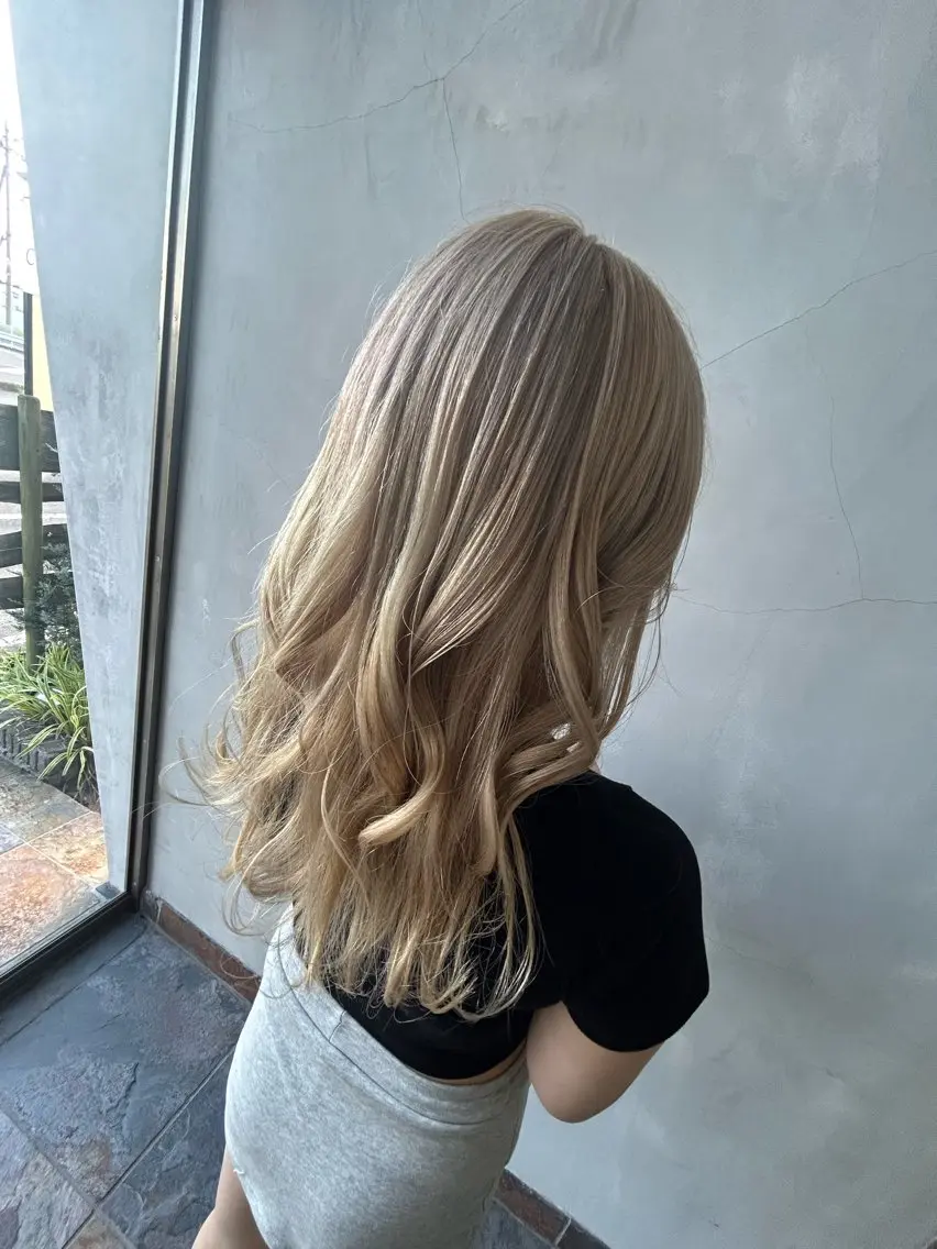ロング Mao 🎀bob Oliveカラー🌿のヘアスタイル