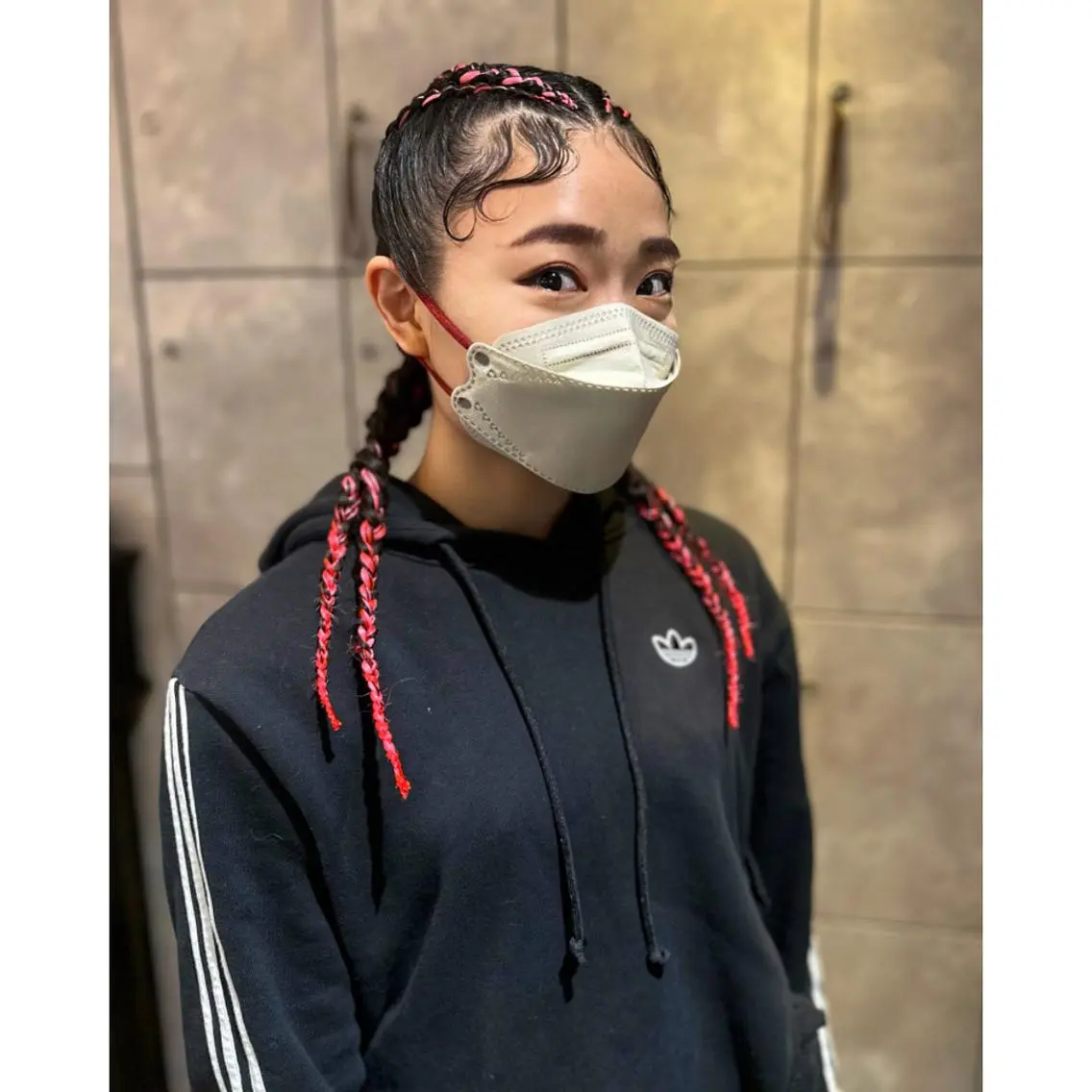 メンズ キッズ 子どものヘアアレンジ エクステ ヘアセット BRAIDS💎愛子 大人ハイライト💎のヘアスタイル