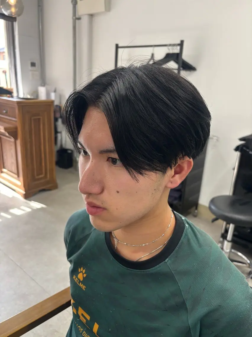 パーマ メンズ センターパート フェザーパーマ メンズパーマ 縮毛矯正 ニュアンスパーマ mihoko/ ニュアンスパーマのヘアスタイル