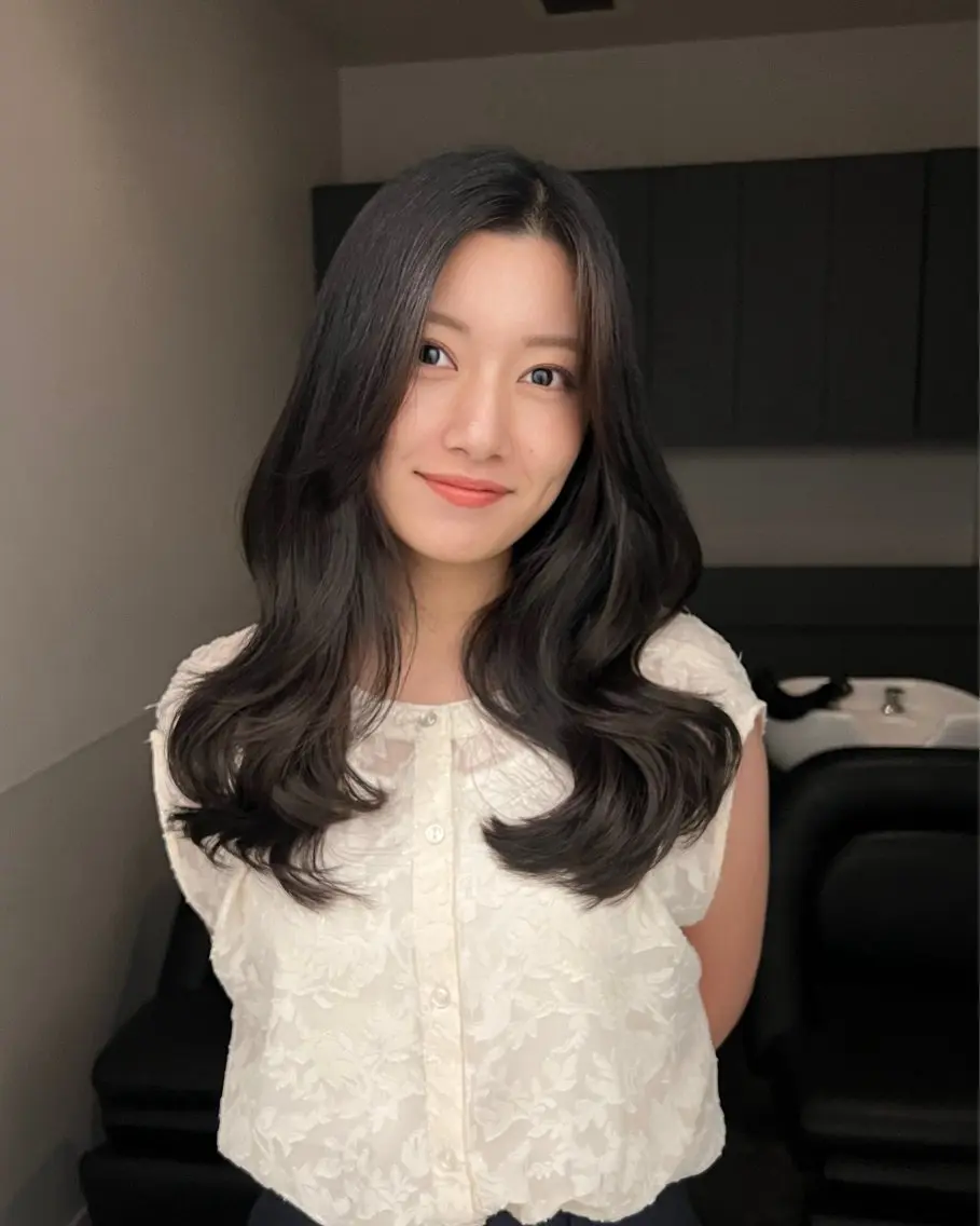 セミロング レイヤーカット レイヤーカット 顔周りカットYUKIのヘアスタイル