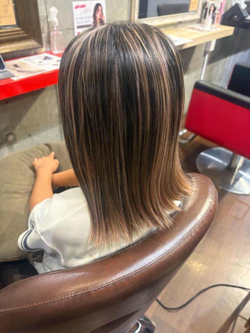 ミディアム 吉成 彩花のヘアスタイル