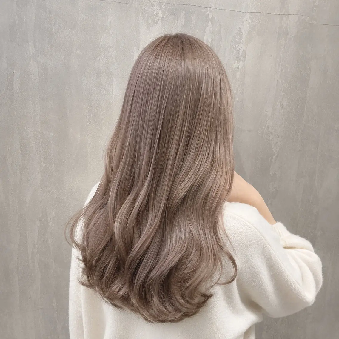 ロング ヘアカラー 🌈艶ブリーチ 🌈イッキのヘアスタイル