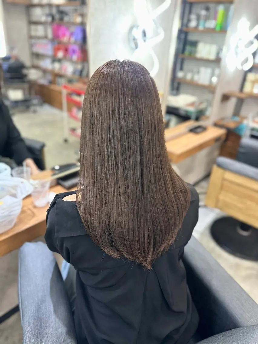 ミディアム ヘアカラー MOURI CHISATOのヘアスタイル