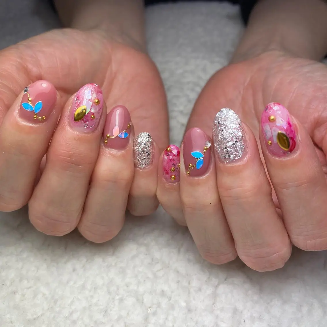 ネイル 大理石ネイル(マーブル) ピンク 春ネイル ハンドネイル COCO +のエステ・リラクイメージ