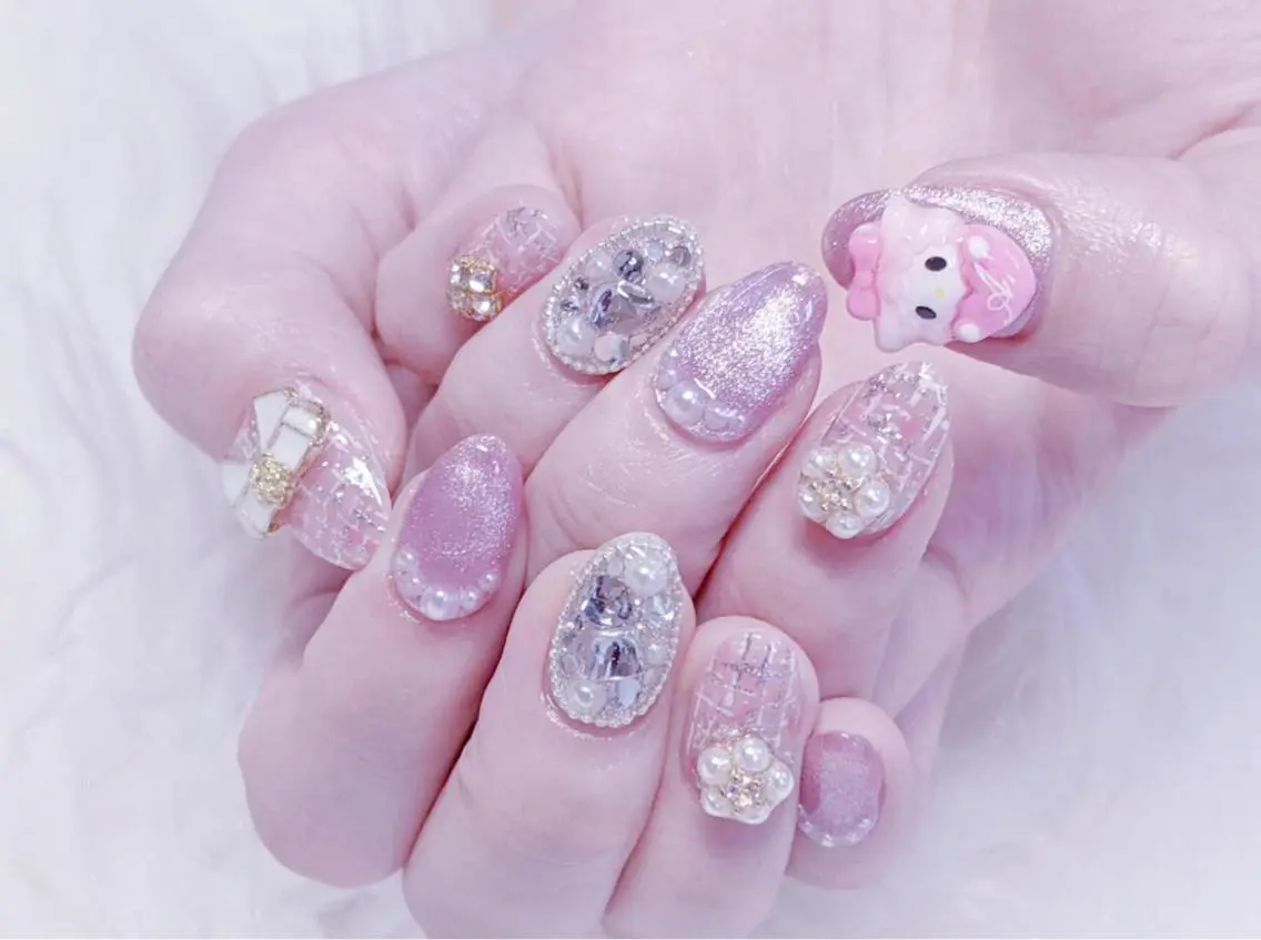ネイル ハンドネイル MoonNail ユリ🌸のネイルデザイン
