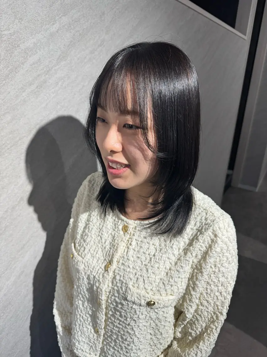 ミディアム カラー 西宮市で髪質改善 縮毛矯正特化のヘアスタイル