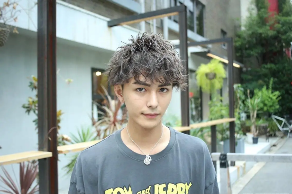 ショート カラー パーマ ヘアアレンジ メンズ キッズ ネイル マツエク・マツパ アイブロウ ショートボブ メンズバレイヤージュ メンズブリーチ メンズハイライト メンズハイトーン カット パーマ トリートメント メンズヘアのカリスマ 北地 空のヘアスタイル