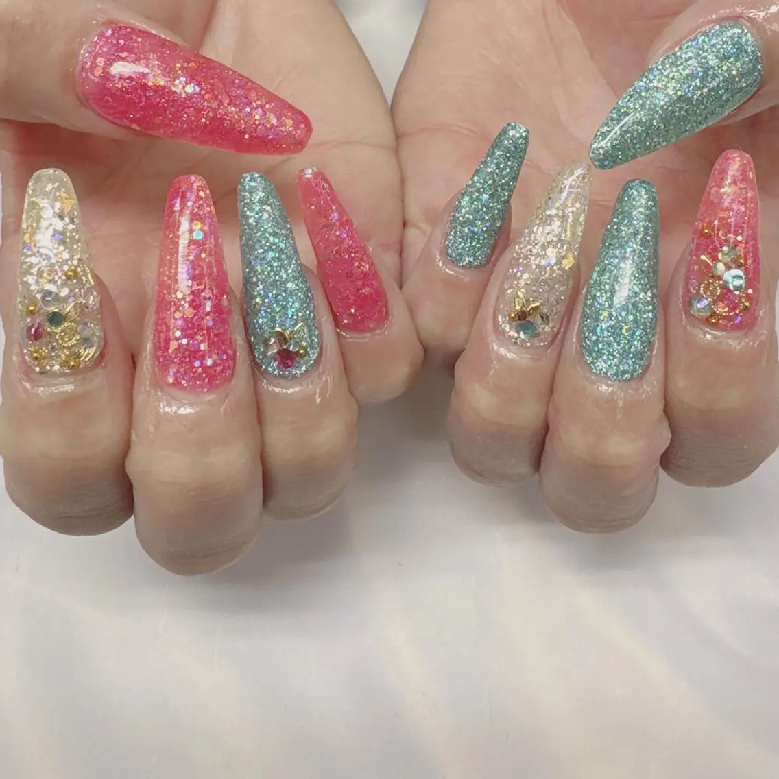 ネイル Nail salon Honey Beeのネイルデザイン