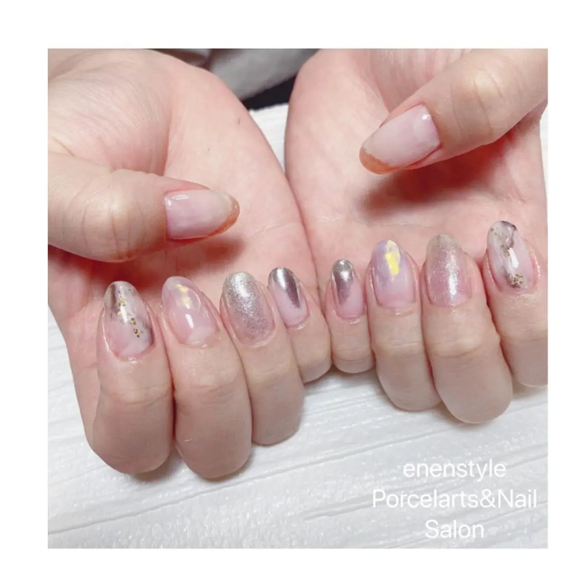 ミディアム ネイル ハンドネイル 🐾enen style 🐾のネイルデザイン
