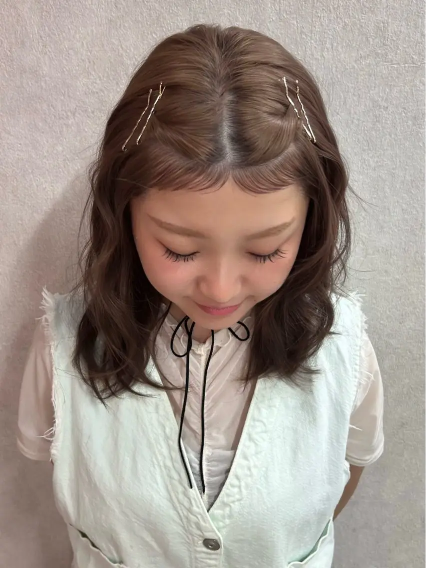 ミディアム カラー ヘアアレンジ ミディアムパーマ 韓国風ヘア カット パーマ レイヤーカット×髪質 改善🇰🇷シオリのヘアスタイル