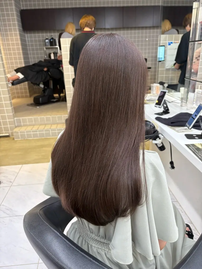 ロング カット ヘアカラー トリートメント ヘアセット 🩵寒色/ベージュ レイヤーカット🤎のヘアスタイル