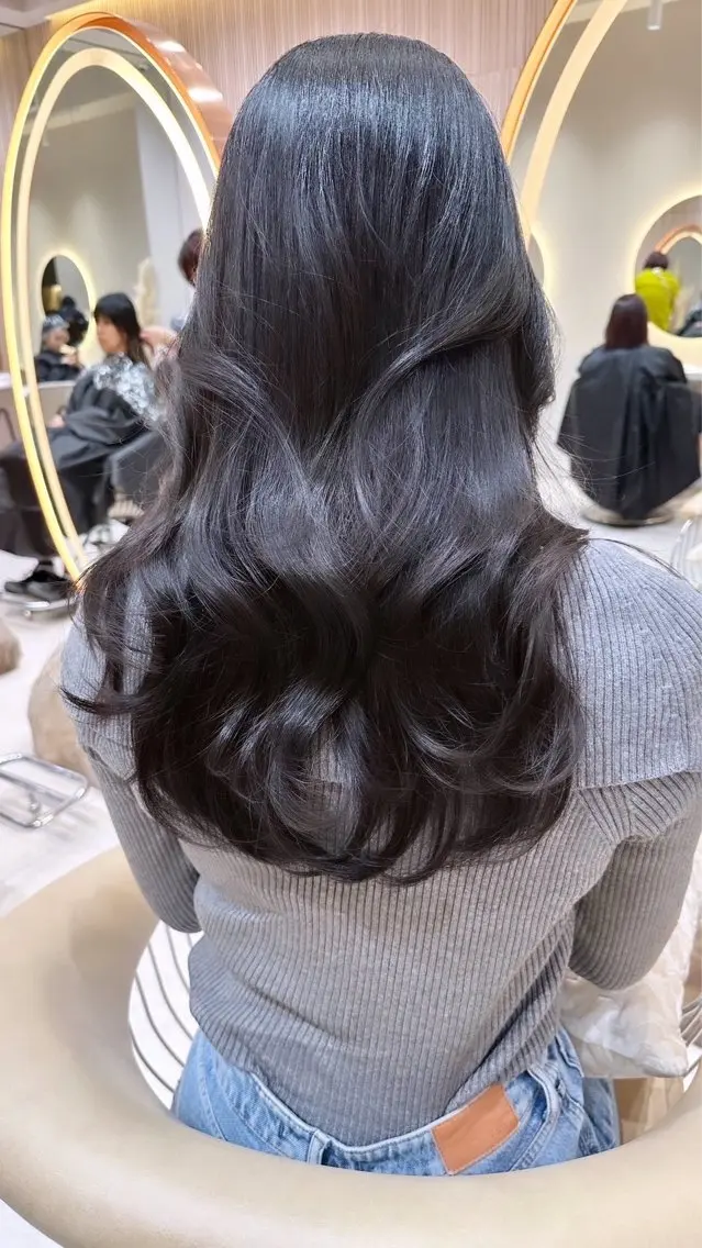 ロング カット ヘアカラー トリートメント 🩵縮毛矯正・ボブ 岩原朋也🩵のヘアスタイル