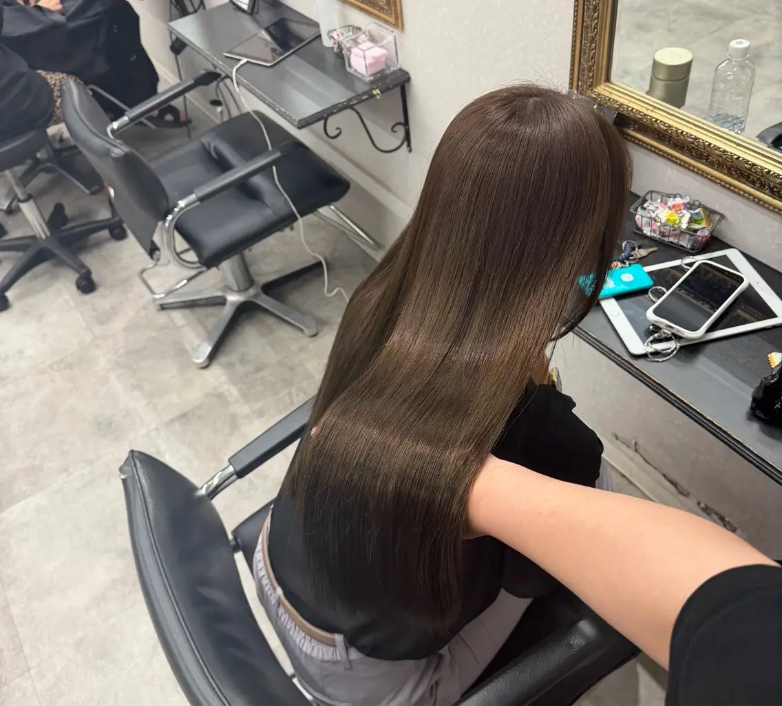 ロング カラー ヘアカラー トリートメント 🫧透明感カラー🫧 髪質改善🫧清水南海のヘアスタイル