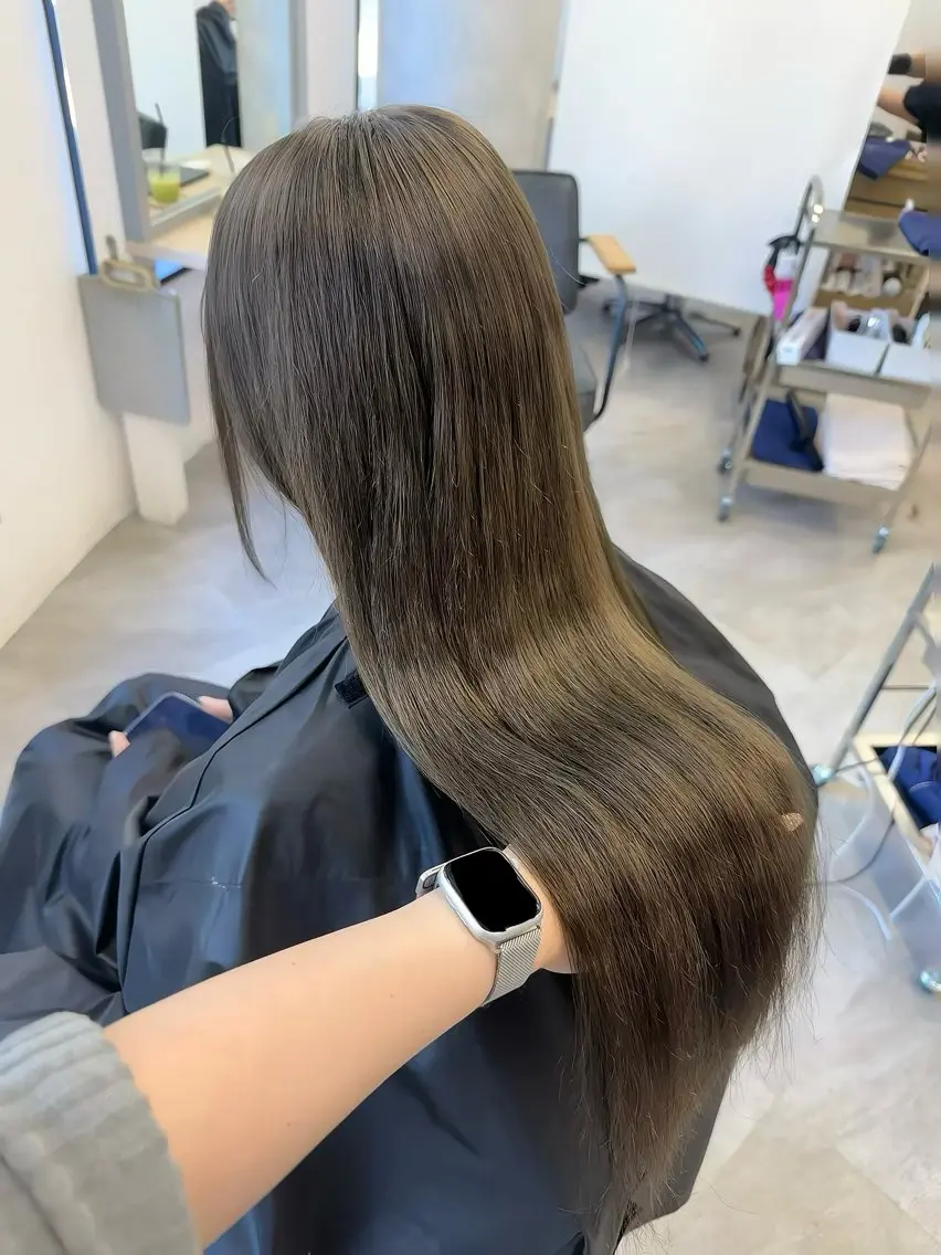 ロング カラー ヘアアレンジ ブリーチ ヘアカラー トリートメント Himawari♡ 柔らかいカラーのヘアスタイル