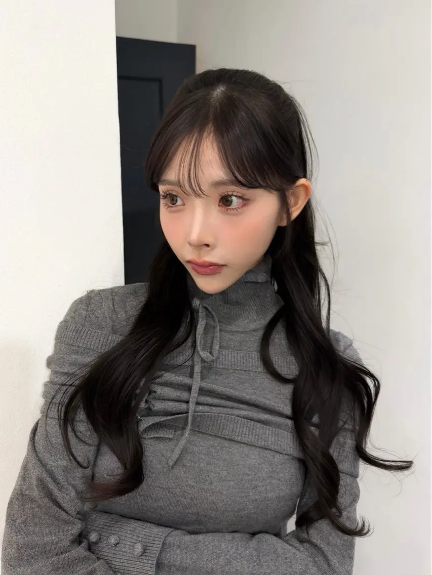 ロング カラー グレージュ 韓国風ヘア レイヤーカット カット ヘアカラー トリートメント 韓国ヘア/顔周り ヘアセット/加藤優里のヘアスタイル