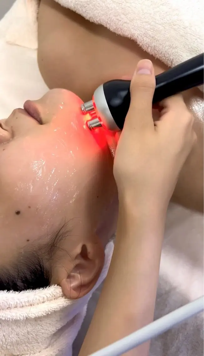 小顔フェイシャルの写真