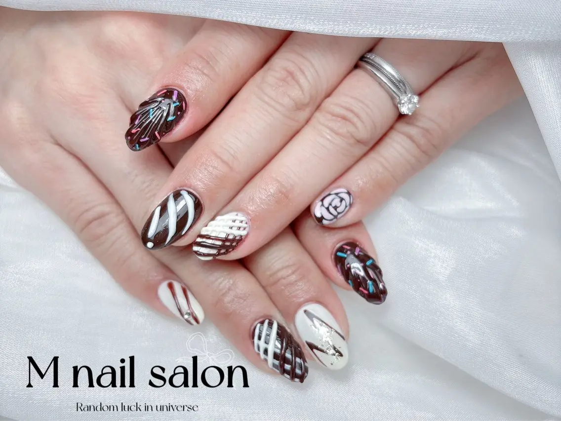 ネイル バレンタイン ハンドネイル M🌷nail 長さだし専門店のネイルデザイン