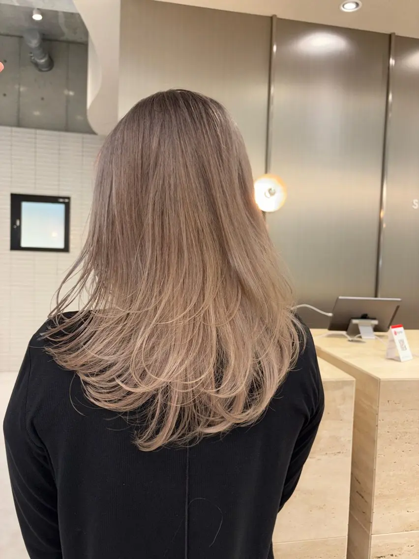 ミディアム カラー カット ヘアカラー トリートメント 吉武 茂暉のヘアスタイル