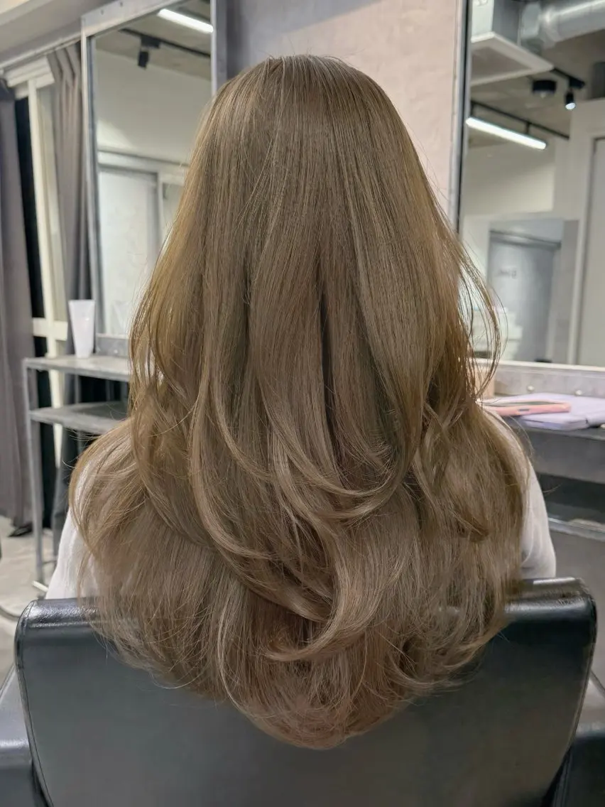 ロング 透明感カラー🇰🇷 レイヤー✨桑原　研太のヘアスタイル