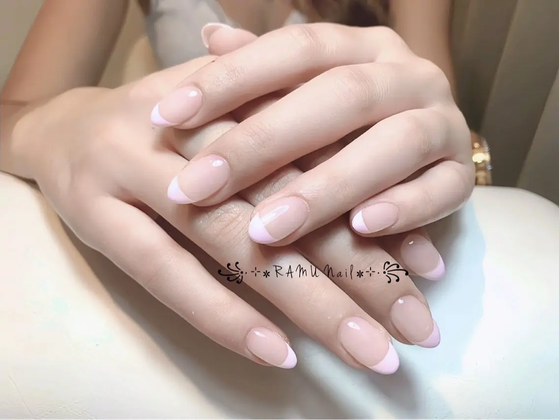 ネイル キラキラネイル マグネットネイル ミラーネイル ピンク ワンホンネイル ハンドネイル RAMU Nail 恵比寿店のネイルデザイン