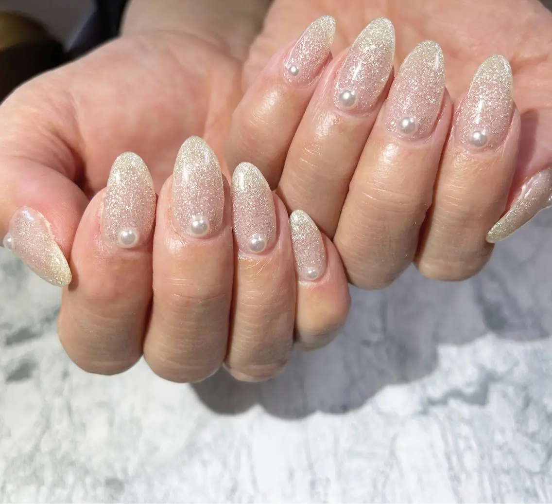 ネイル フットネイル ラメ(グリッター) ニュアンスネイル シンプルネイル 春ネイル nail fufla ♡yamane♡のネイルデザイン