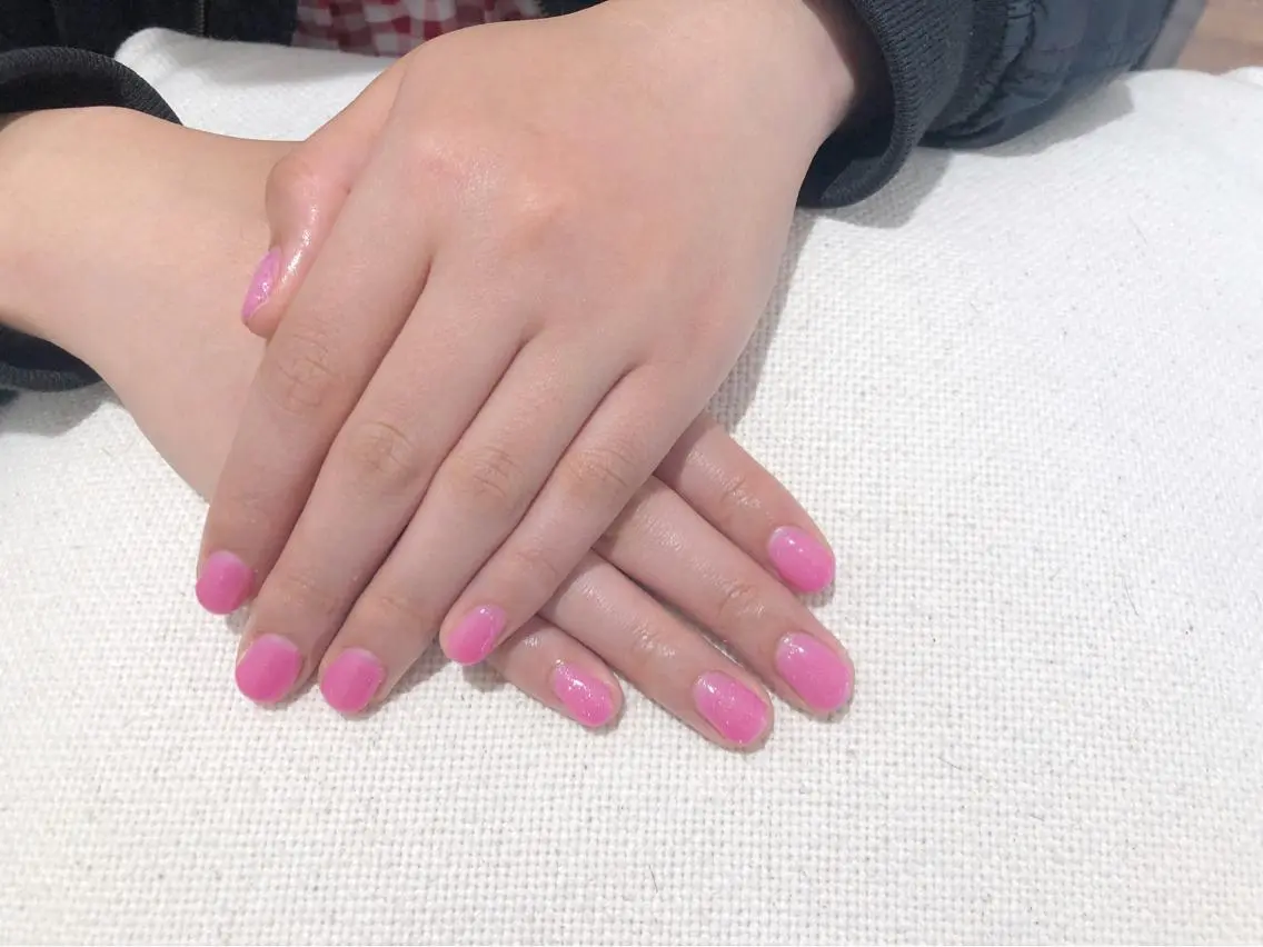 ネイル ピンク 🌼志岐 恵🌼のヘアスタイル