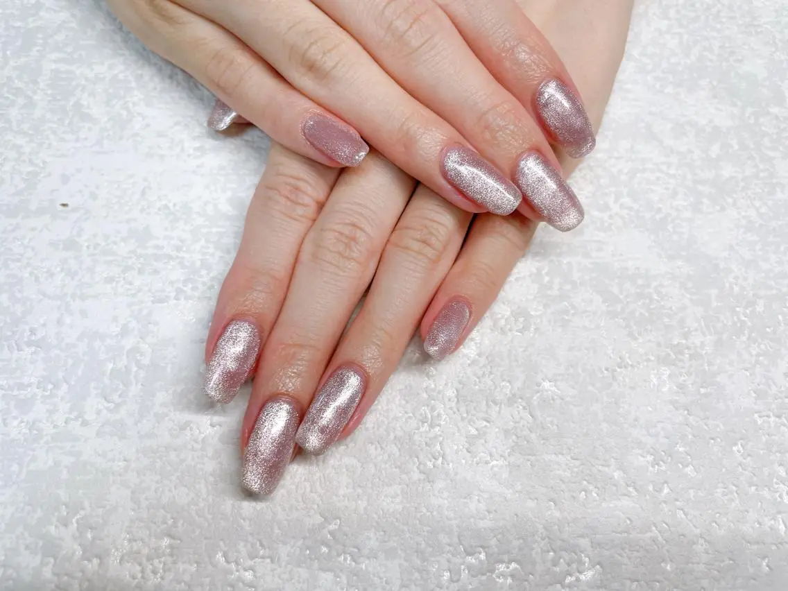 ネイル オーロラネイル フラワーネイル フットネイル フレンチネイル ジェルネイル ハンドネイル mogunail &blowのネイルデザイン