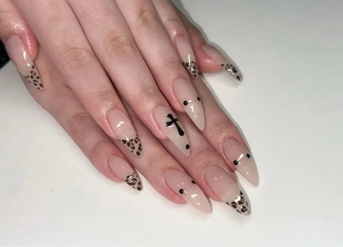 ネイル ハンドネイル BERA NAILSのネイルデザイン