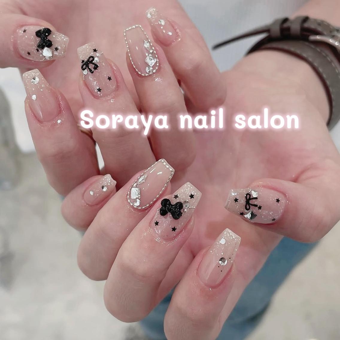 ネイル オーロラネイル チークネイル フットネイル フレンチネイル ジェルネイル ハンドネイル ソラヤネイルサロン ワンホン・手描きのネイルデザイン