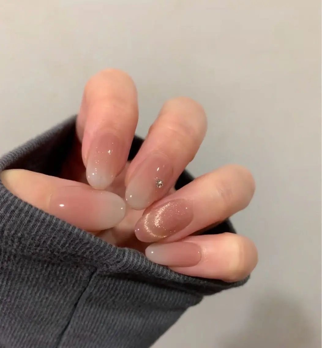 ネイル ハンドネイル Betty nail サロンのネイルデザイン