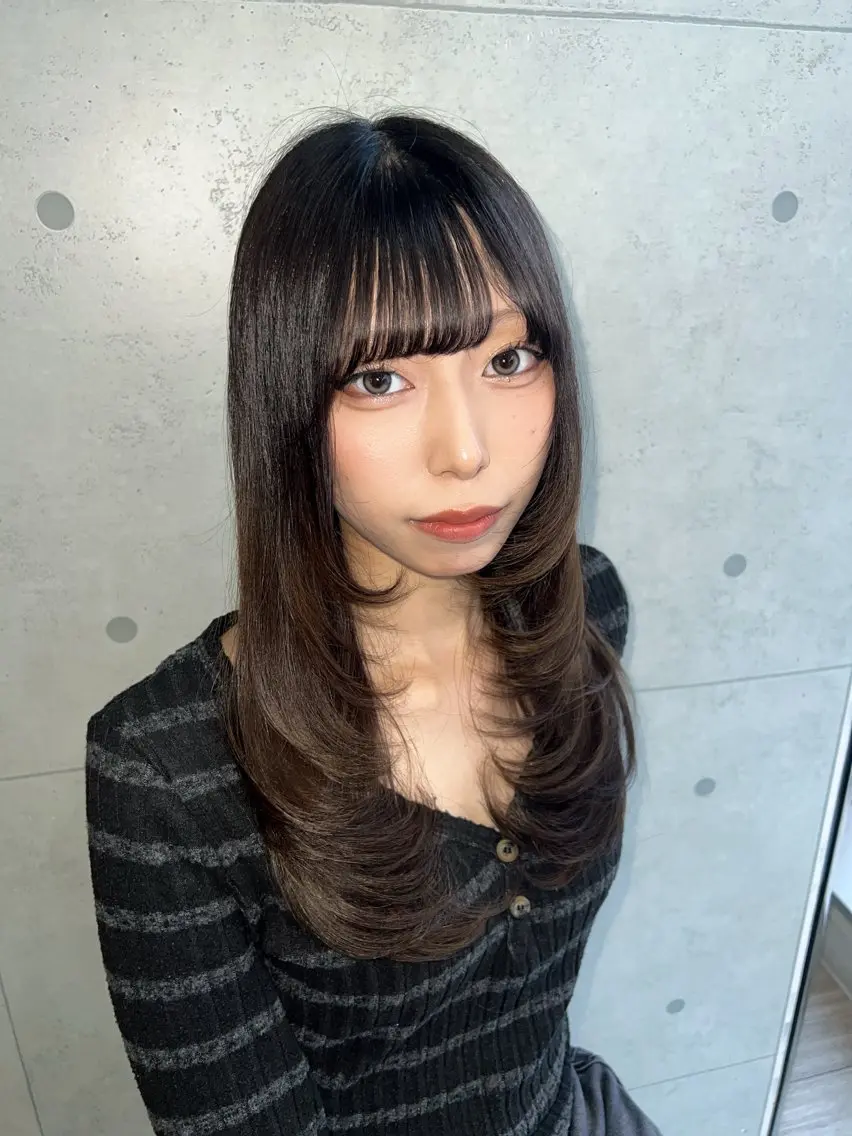 ロング 松村 菜美のヘアスタイル