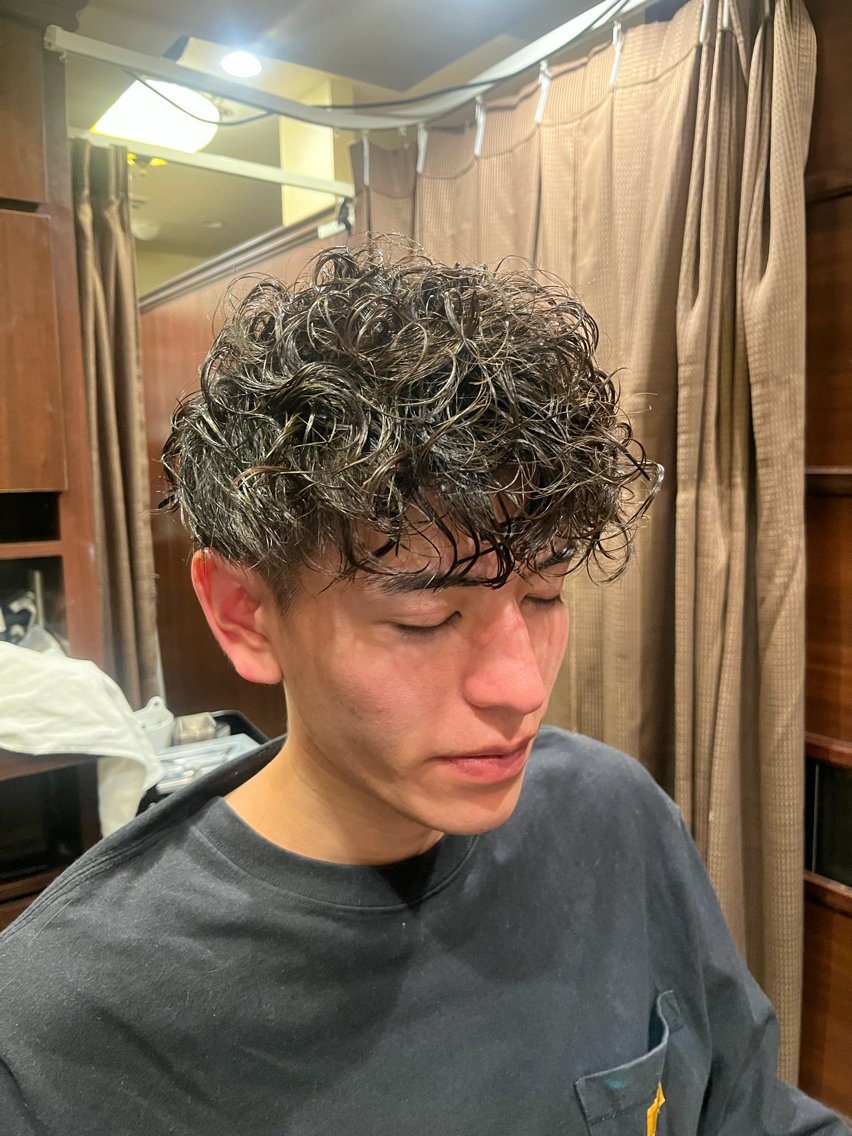 パーマ メンズ ヒロ銀座川崎 志田健介のヘアスタイル