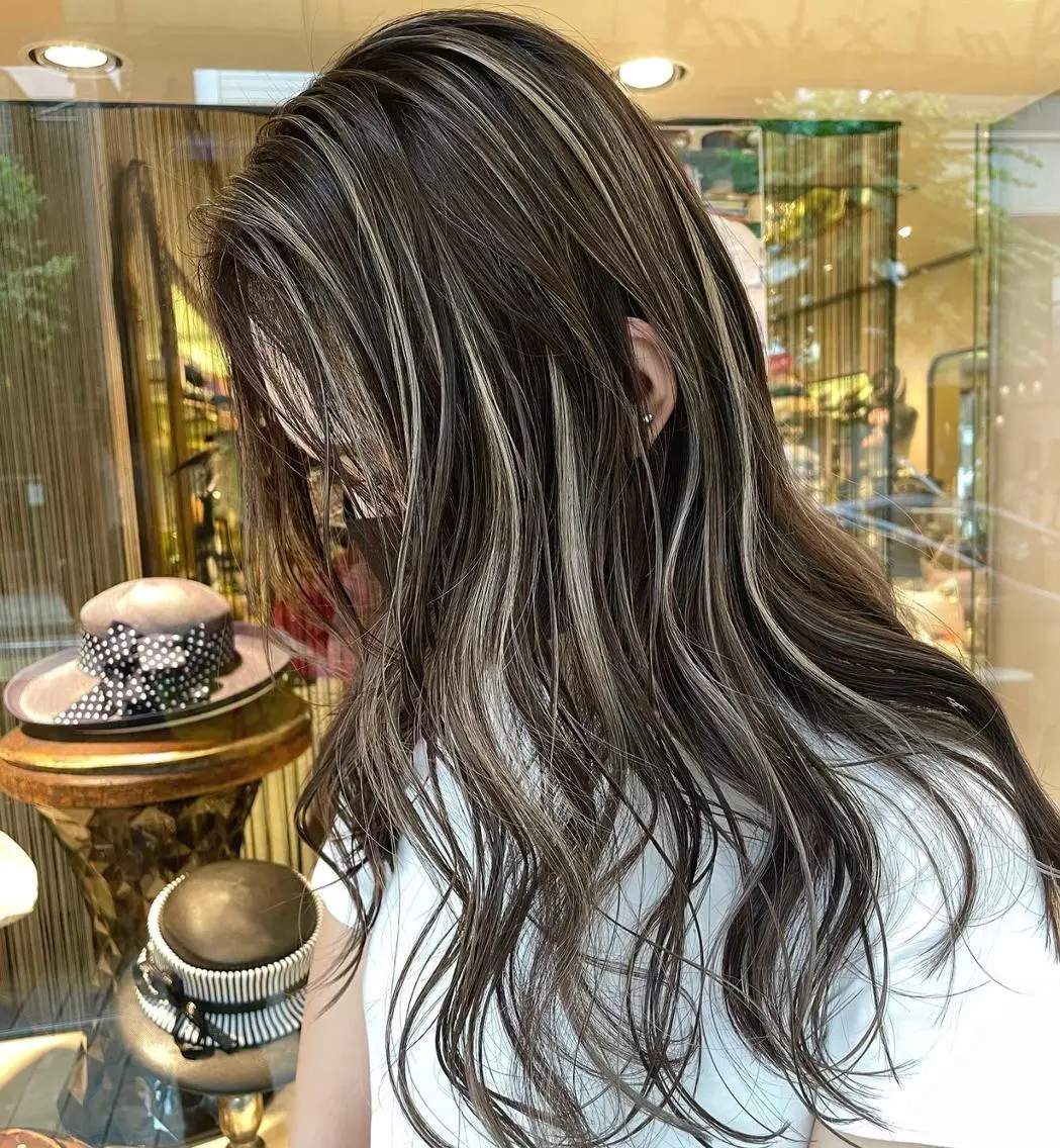 カラー カット ヘアカラー ＿WHITE鳳店 アンダーバーホワイトのヘアスタイル
