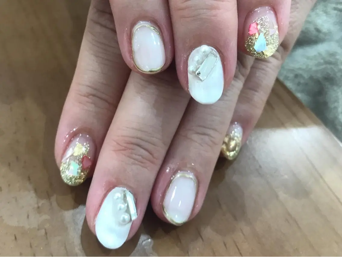 ネイル ハンドネイル 中川 愛理のネイルデザイン