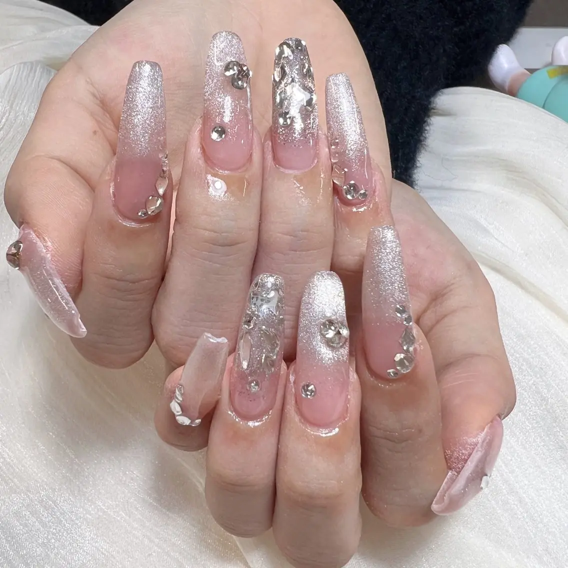 ネイル ハンドネイル 🎀nana🫧 ワンホンネイル🎀のネイルデザイン