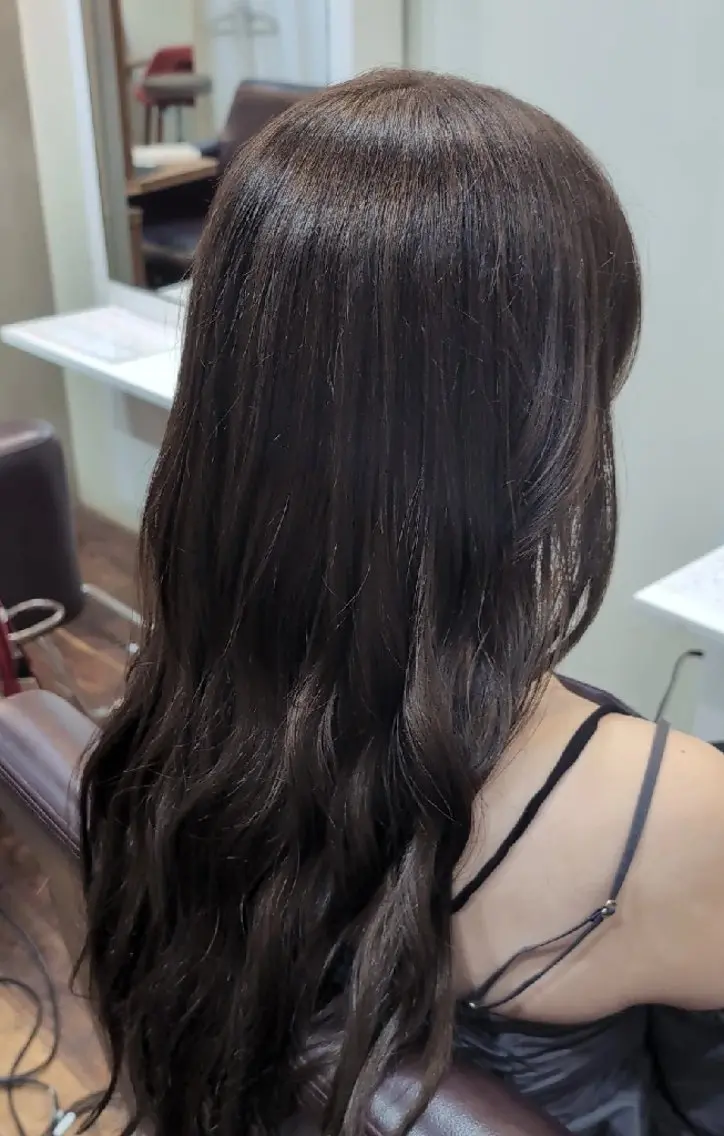 ロング カット ヘアカラー August 梅原 千愛のヘアスタイル