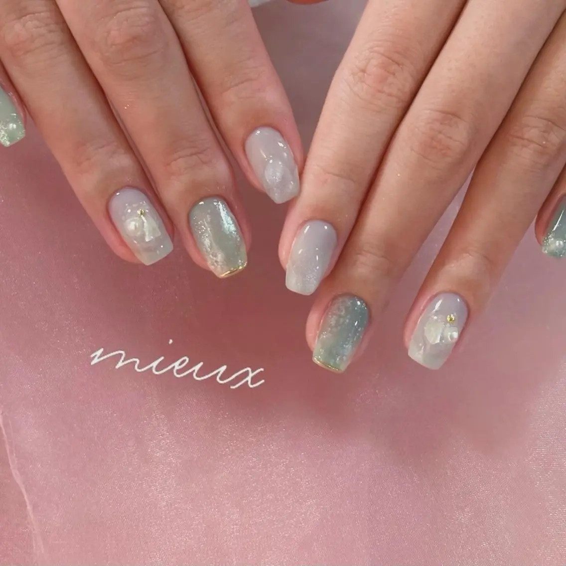 ネイル ハンドネイル nailsalon mieuxのネイルデザイン