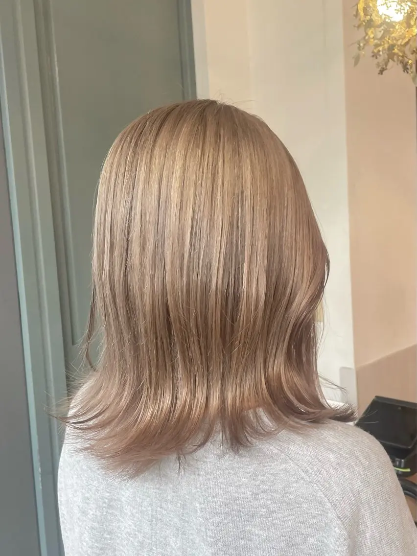 ミディアム カラー CITY./ 鈴木ことはのヘアスタイル