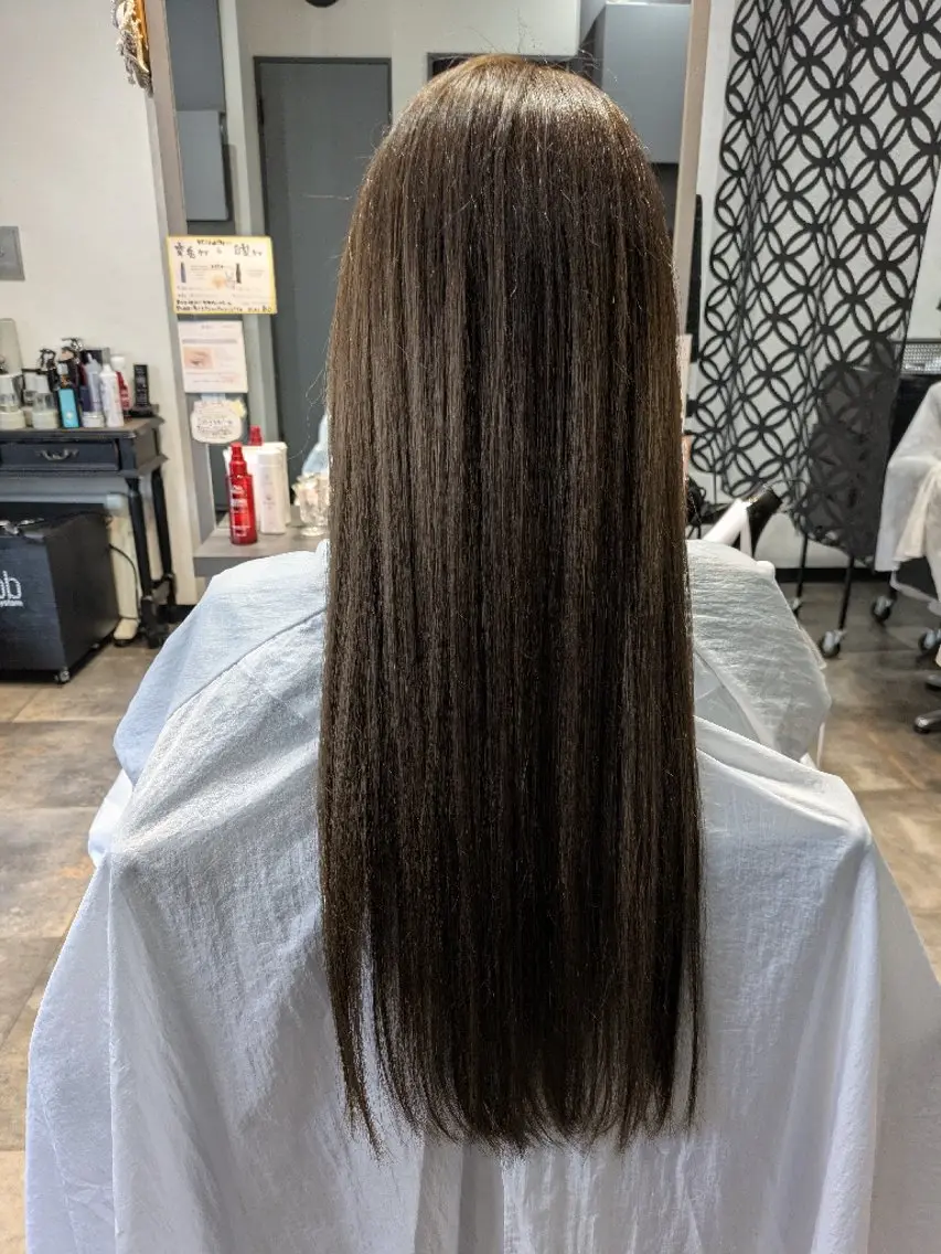 ロング トリートメント 陽葵 (hinata)のヘアスタイル