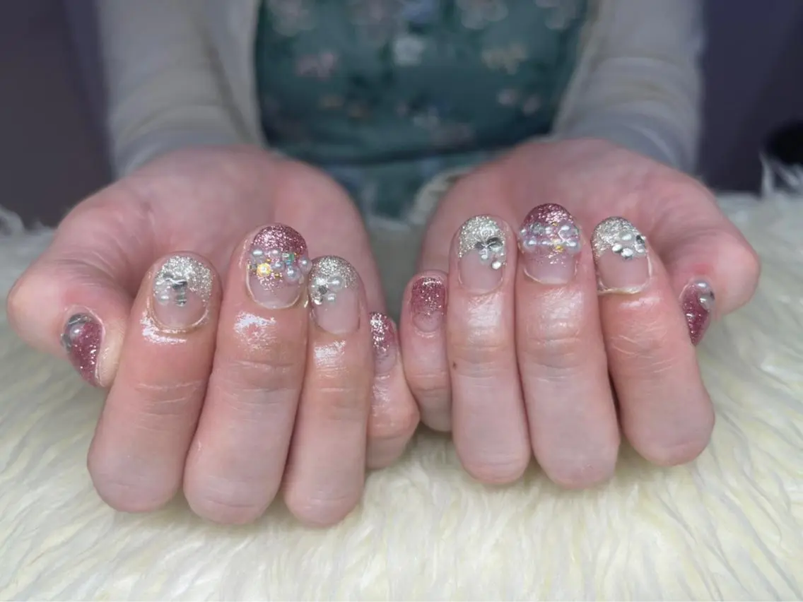 ネイル ジェルネイル 韓国ネイル ラメ(グリッター) ラメグラデーション マグネットネイル ハンドネイル Nail&eye Belire 新宿のネイルデザイン
