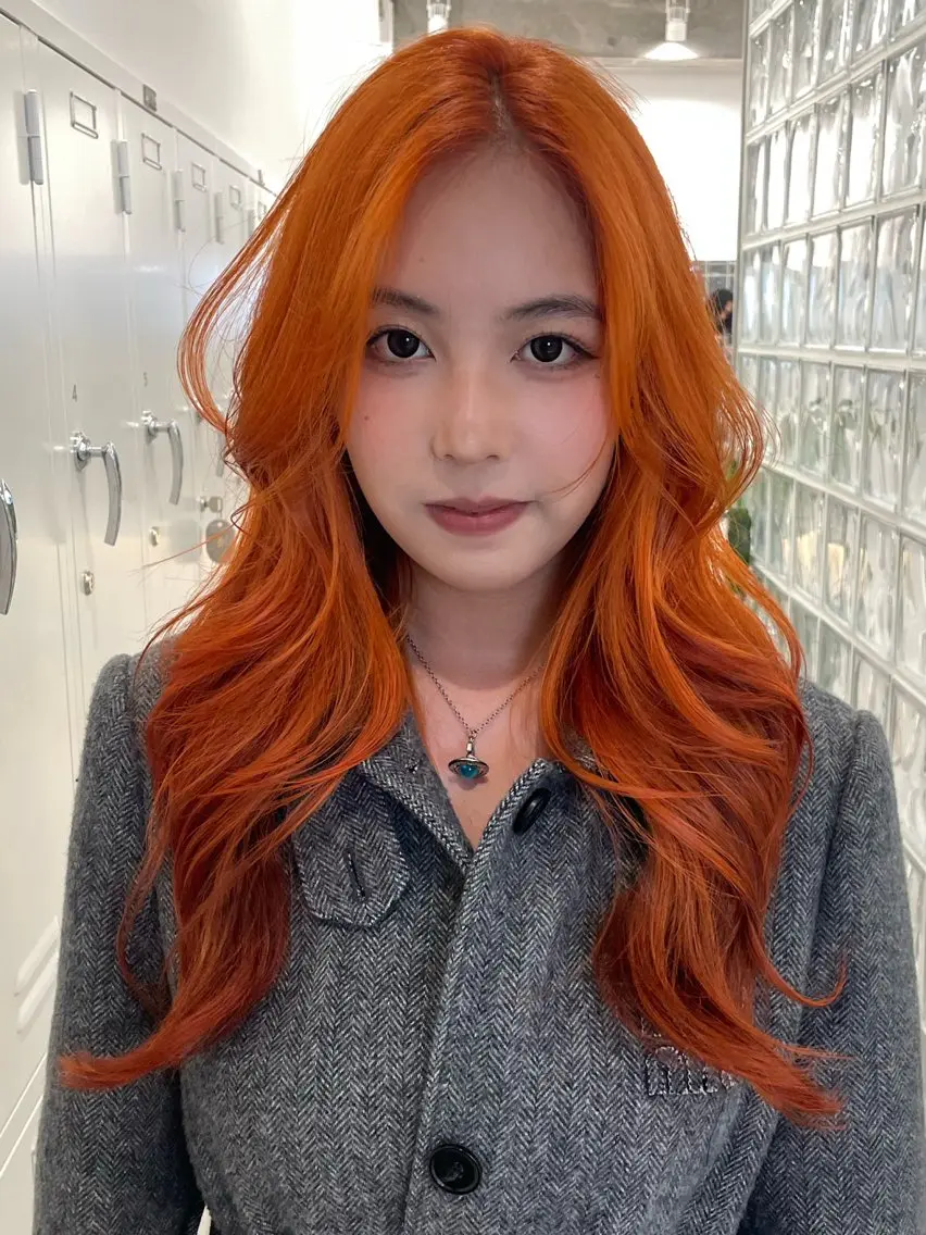 セミロング カラー ヘアカラー 🩵ブリーチカラー 優海🩵のヘアスタイル